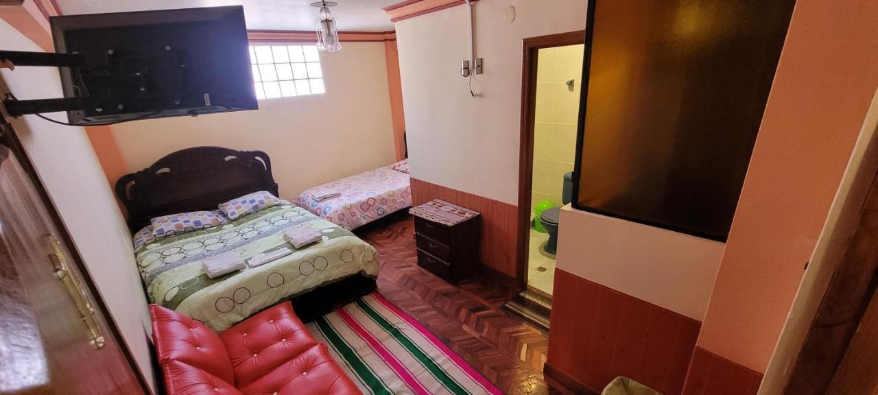 Bed and Breakfast Hostal Sol Y Luna à Copacabana  Extérieur photo