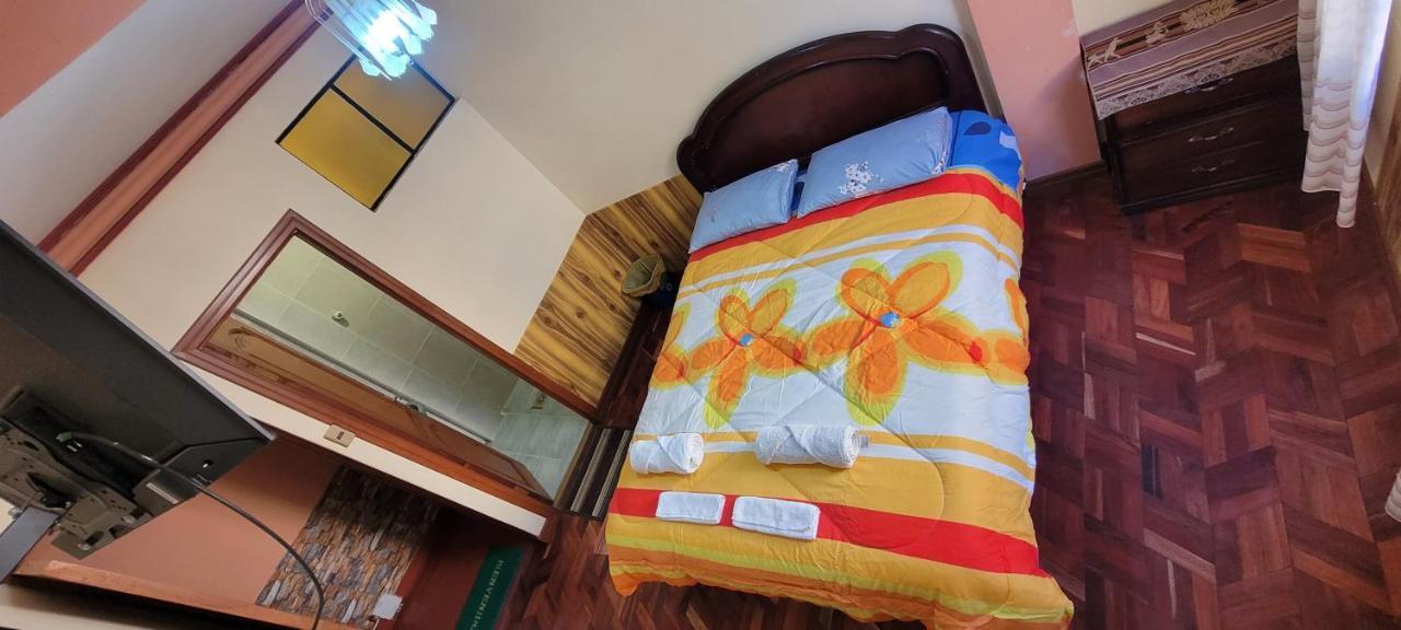 Bed and Breakfast Hostal Sol Y Luna à Copacabana  Extérieur photo